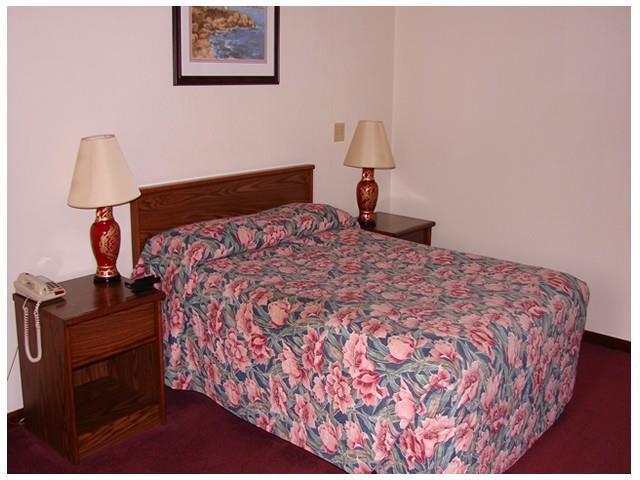 Red Carpet Inn Hillsville Chambre photo